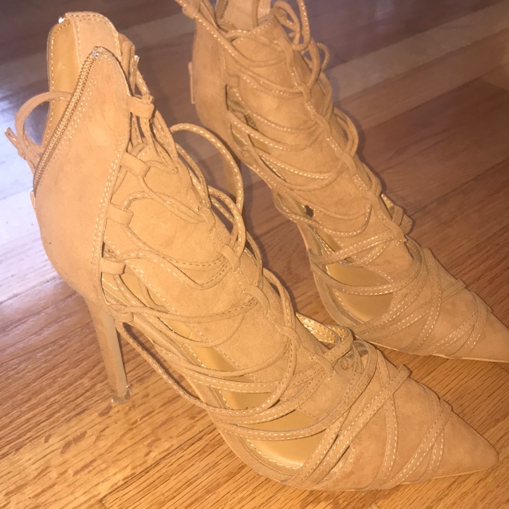 Shoe Republica La Mustard Heels